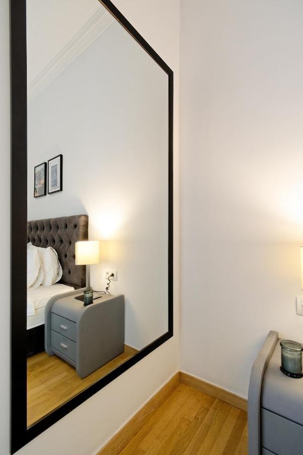 Elegant Big Apartment In Athens Center With Balcony Εξωτερικό φωτογραφία