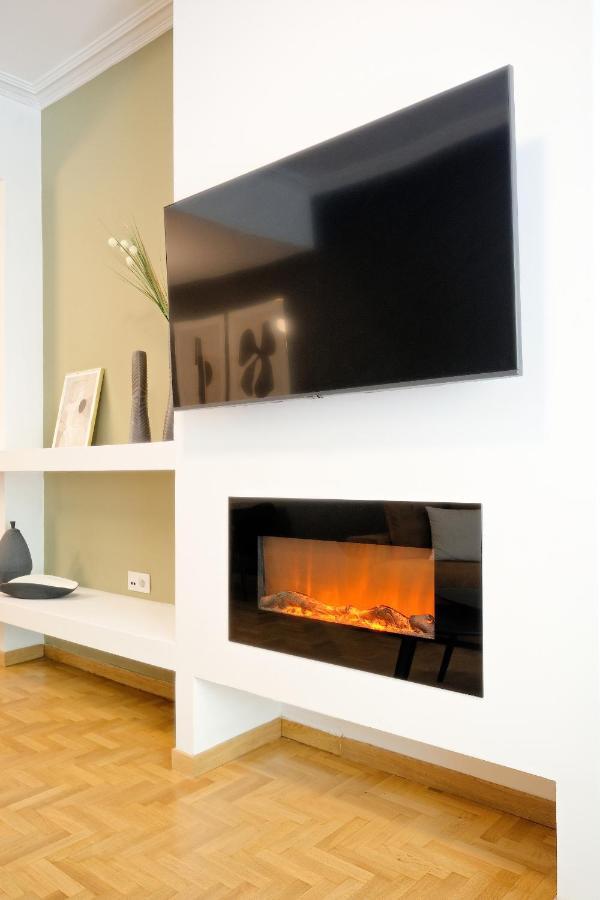 Elegant Big Apartment In Athens Center With Balcony Εξωτερικό φωτογραφία